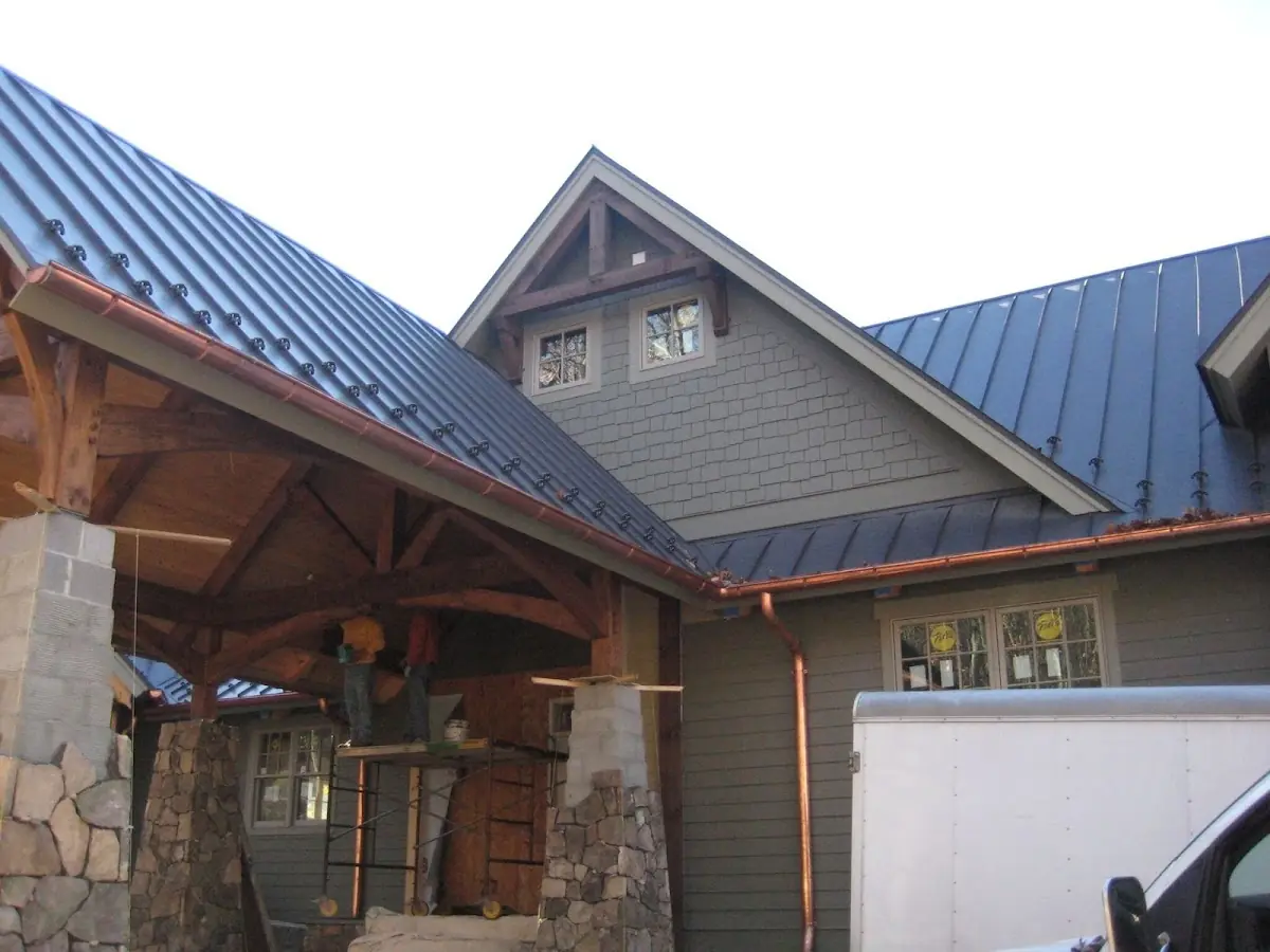Craftsman Roofing team delivering quality roofing work in Manhattan